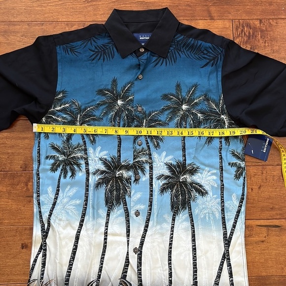 NWT Basic Edition Hawaiian Shirt ISLAND SHORES
Tropical Aloha Shirt Midnight - Picture 4 of 8